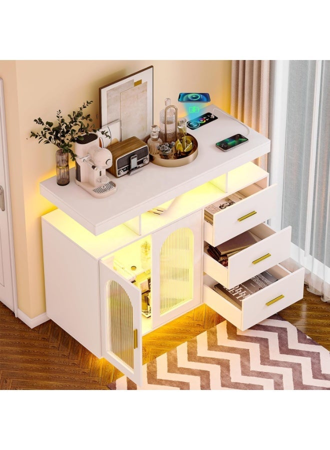 إيليفا هوم خزانة بوفيه جانبية مع مساحة تخزين، 3 أدراج و بابين، مزوّدة بإضاءة استشعار تلقائي بـ 20 لون، وطاولة كونسول مع محطة شحن، تحكّم باللمس، مناسبة كطاولة قهوة أو بار للمطبخ وغرفة الطعام  ,لون أبيض - Image 3